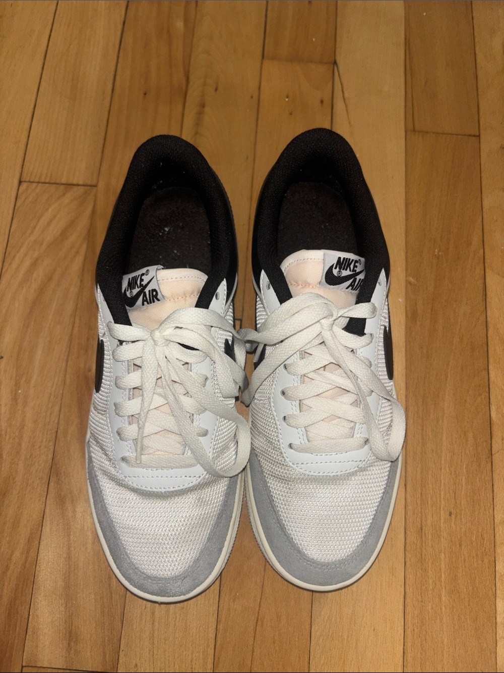 Women’s Nike Air Jordan’s size 7.5